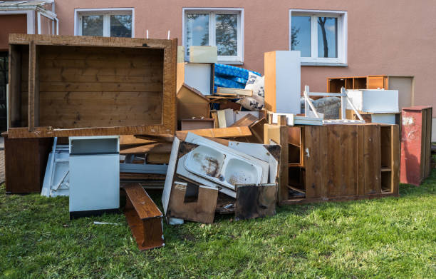 Best Garage Cleanout  in Ironwood, MI